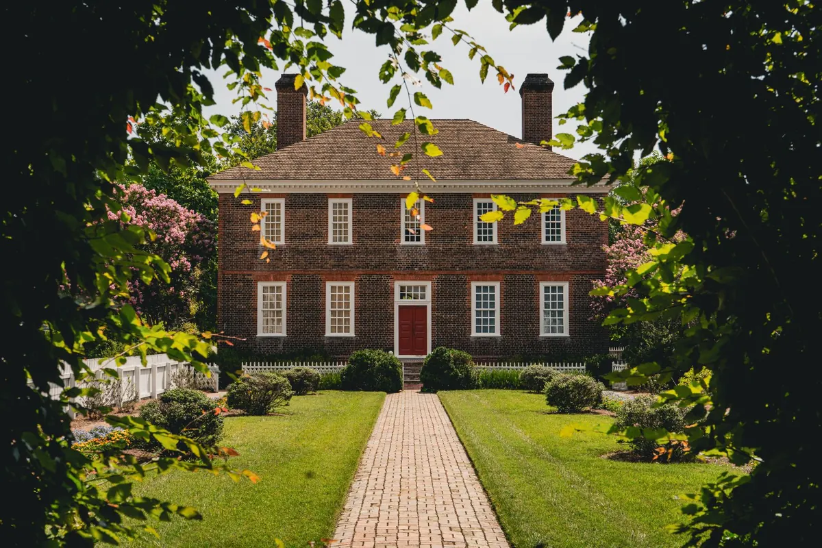 Cotswold Historic Houses: A Seasonal Guide to What's Open and When